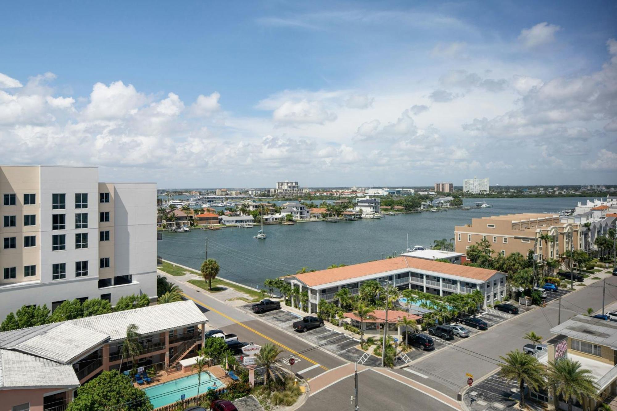 Ac Hotel By Marriott Clearwater Beach Exterior foto